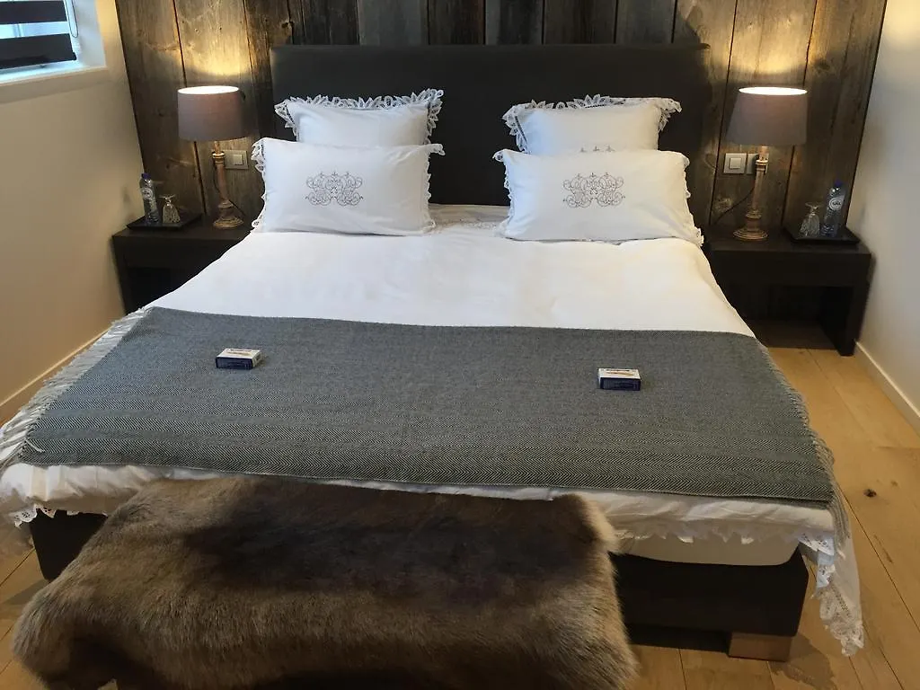 *** Bed & Breakfast B&B Sixteen Bruges Belgium