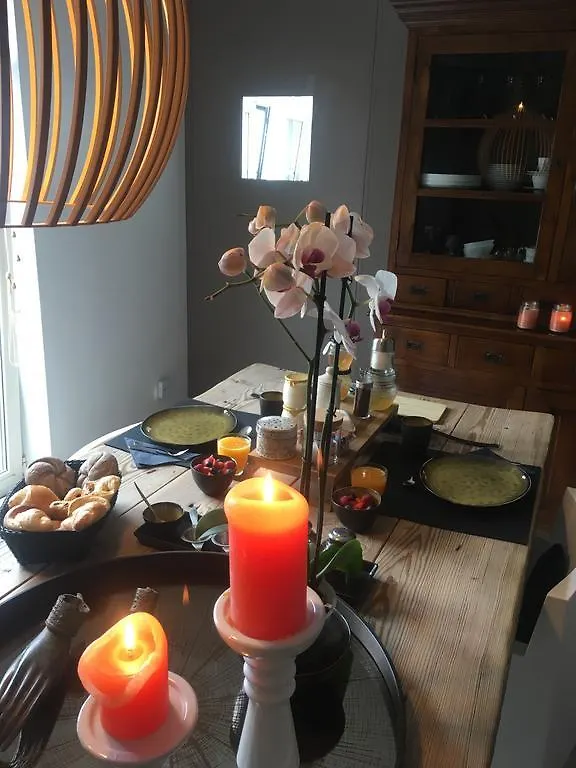 B&B Sixteen Bruges Bed & Breakfast